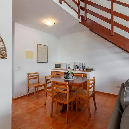 Casas Do Porto Mosteiros (Azores)