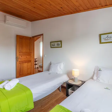 Casas Do Porto * Mosteiros (Azores)