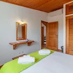Casas Do Porto - Azalea And Hortensia Mosteiros (Azores)