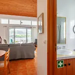 Casas Do Porto - Azalea And Hortensia Mosteiros (Azores)