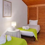 Casas Do Porto - Azalea And Hortensia * Mosteiros (Azores)