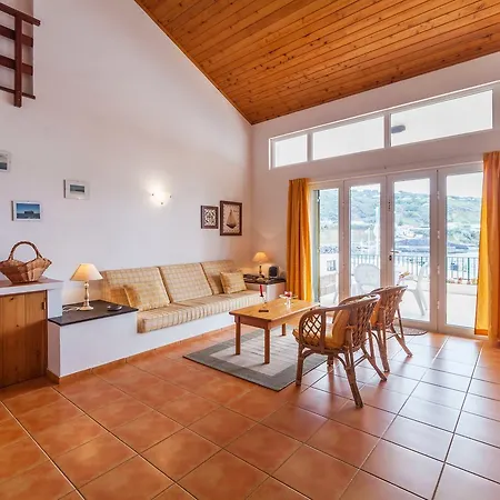 Casas Do Porto Mosteiros (Azores)