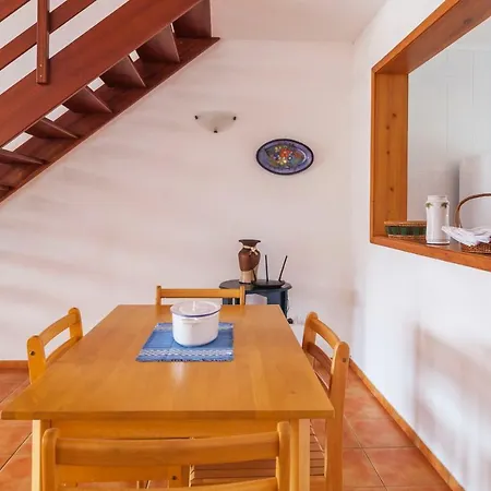 Casas Do Porto Mosteiros (Azores)