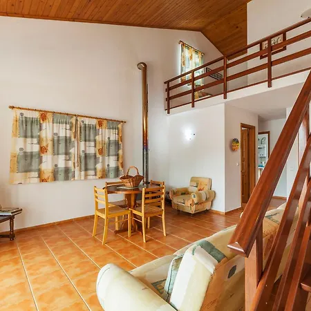 Casas Do Porto Holiday home Mosteiros (Azores)