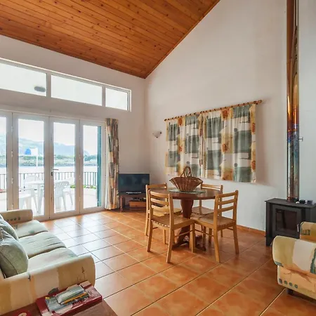 Casas Do Porto Mosteiros (Azores)