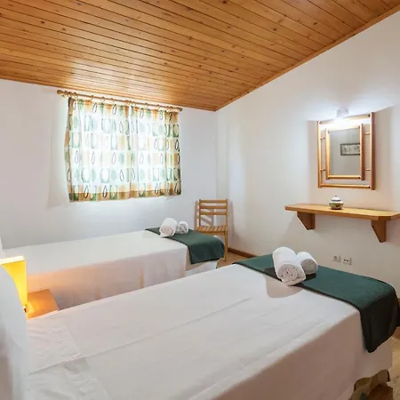 Casas Do Porto * Mosteiros (Azores)
