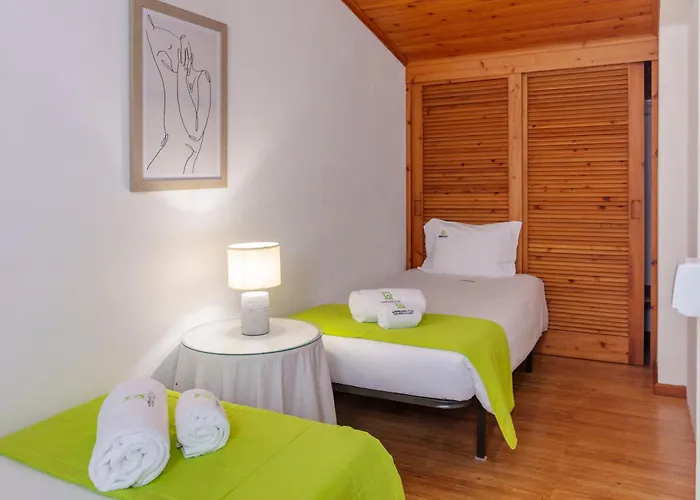 Casas Do Porto * Mosteiros (Azores)